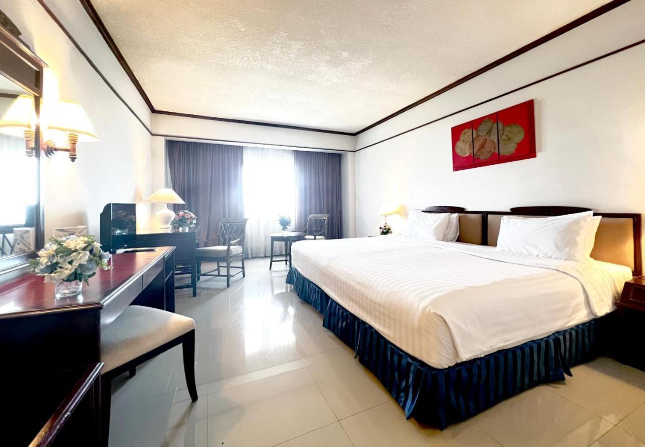 Standard King Room