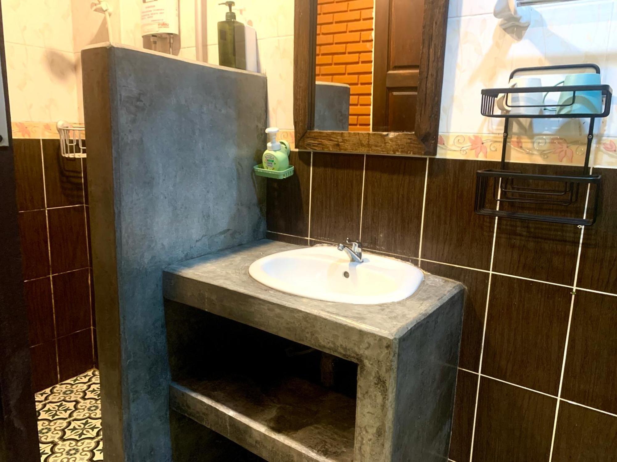 Twin Room Private Bathroom