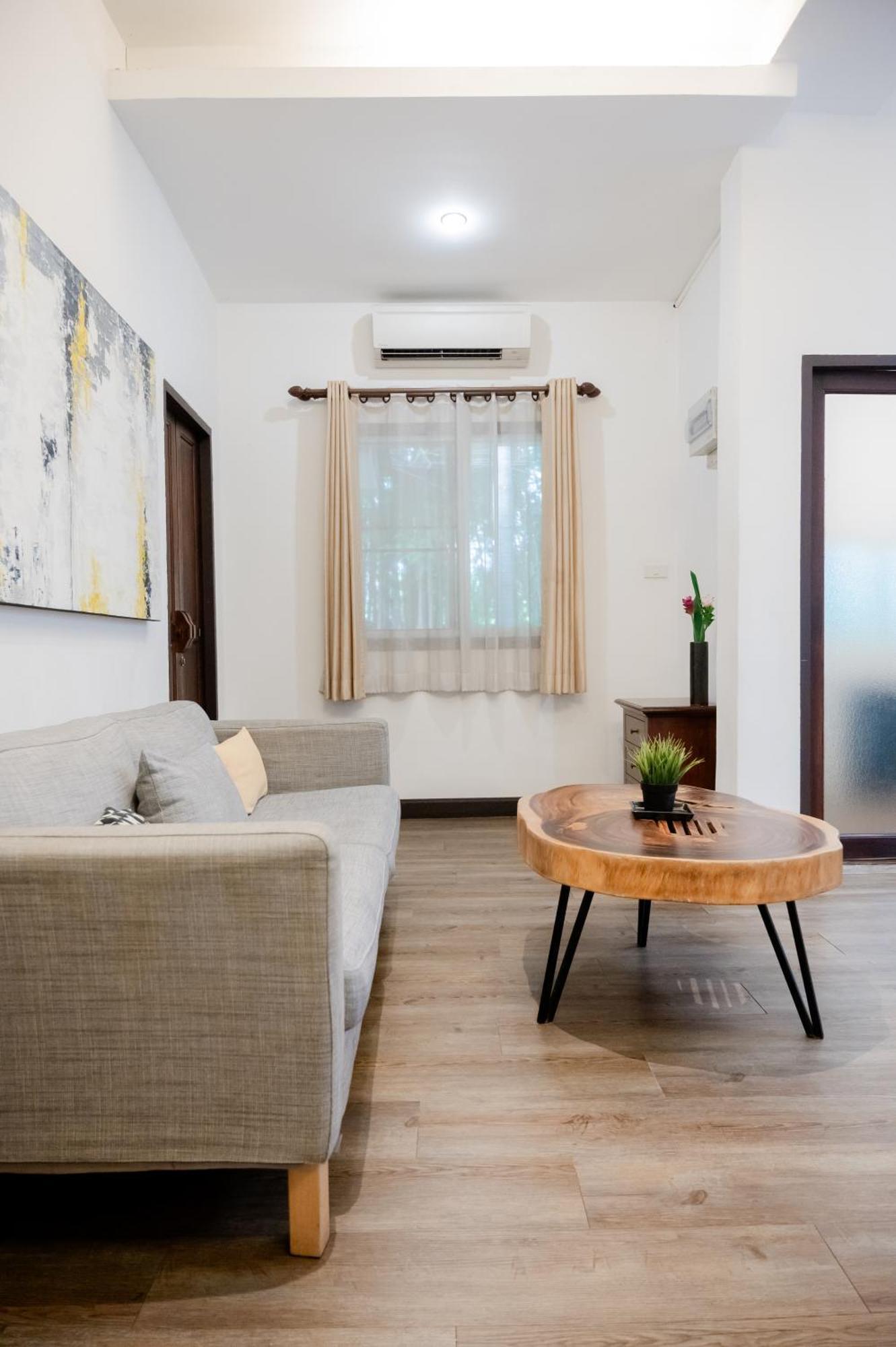 Private Villa 6 Bedrooms