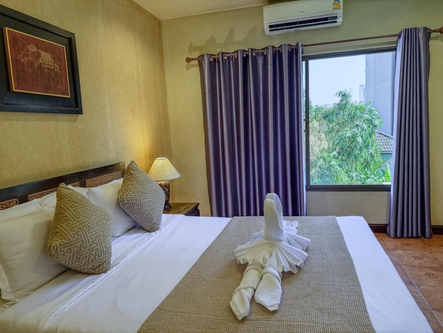Standard Double or Twin Bedroom