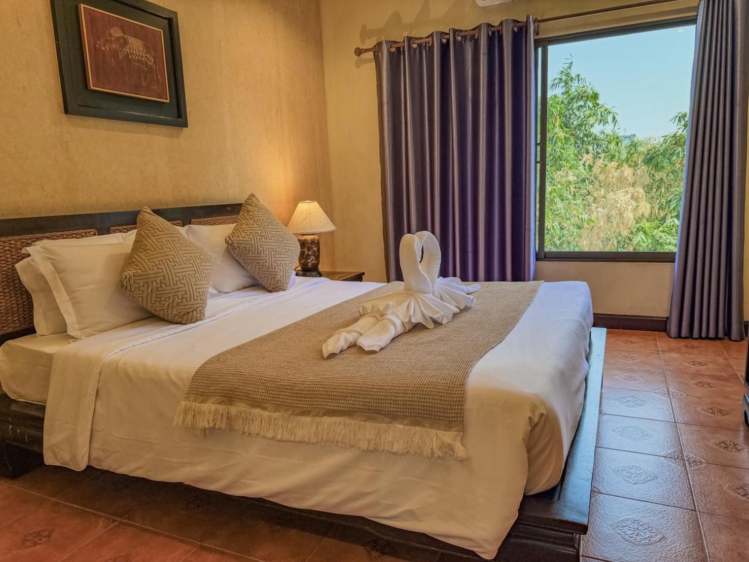 Standard Double or Twin Bedroom