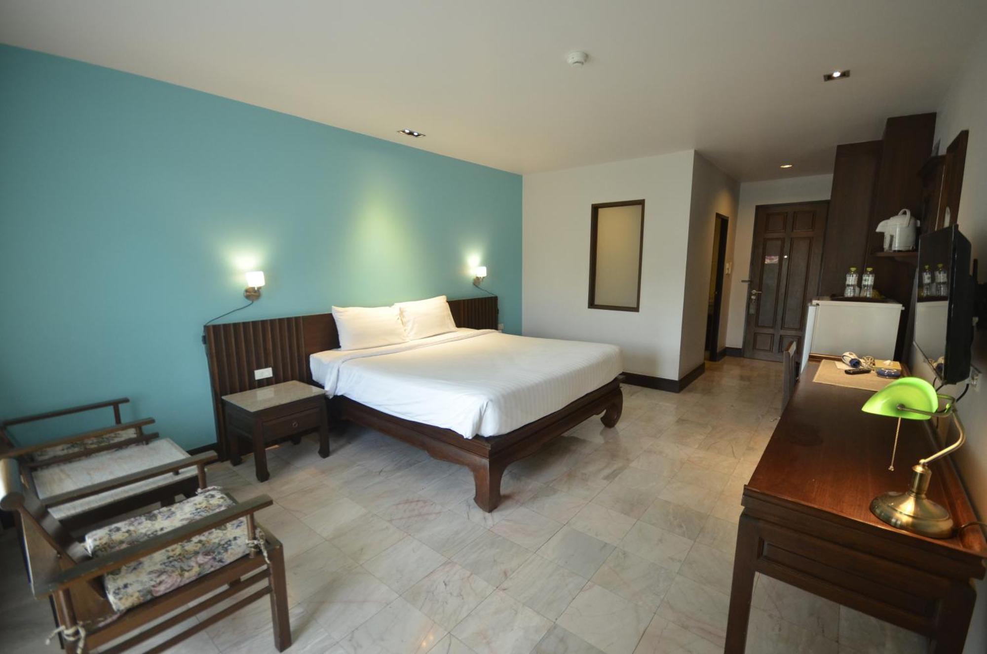 Superior King Room