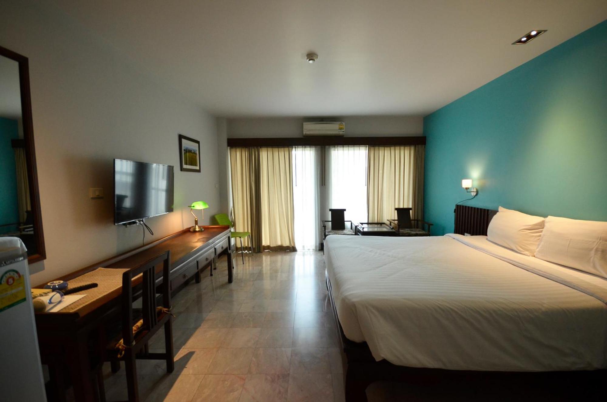 Superior King Room