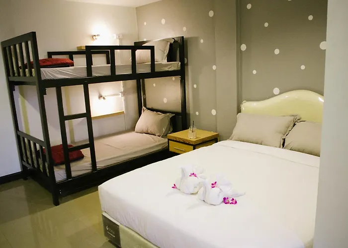 Full Stop. Hostel Chiang Mai